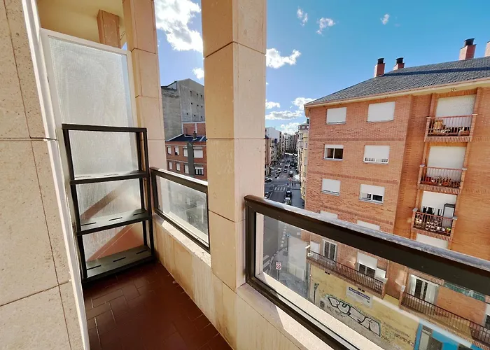 Lejlighed Duplex Valle Del Silencio Ponferrada